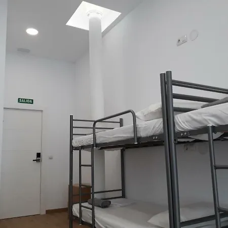 Hub Hostel Seville-2